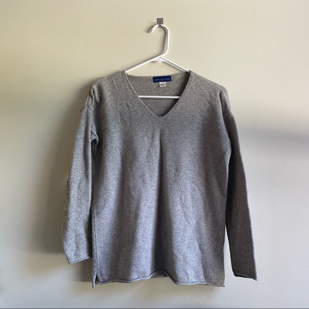 3/ $25 S- Simply Styled Gray Long Sleeved‎ Women’s V-Neck Chunky Thick Sweater